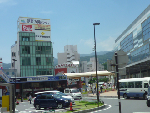 伊豆太陽ホーム 熱海店 外観